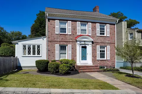 4 Parkway Rd, Medford, MA 02155
