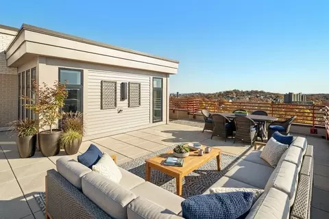1650 Commonwealth Ave #606, Brighton, MA 02135