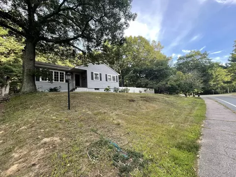 Exterior - 12 Hampton Rd, Sharon, MA 02067 photo 2 of 7