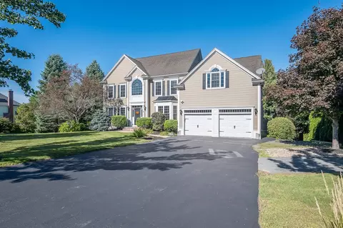 Exterior - 3 Dairy Dr, Upton, MA 01568 photo 2 of 7