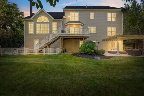 Exterior - 3 Dairy Dr, Upton, MA 01568 photo 7 of 7