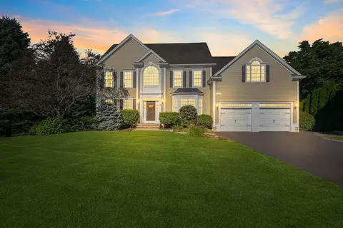 Exterior - 3 Dairy Dr, Upton, MA 01568 photo 1 of 7