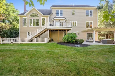 Exterior - 3 Dairy Dr, Upton, MA 01568 photo 6 of 7