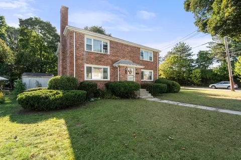 35 Farquhar Rd, Newton, MA 02460