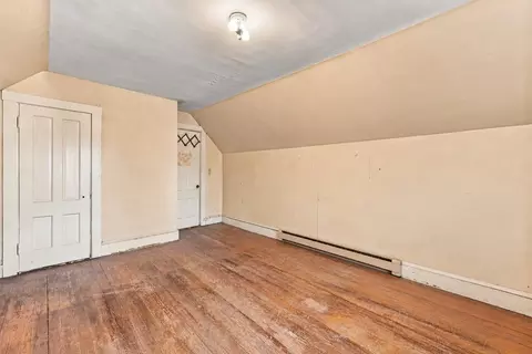 Bedroom - 25 Rock Valley Ave, Everett, MA 02149 photo 6 of 8