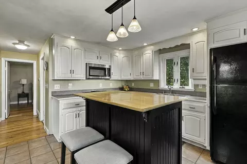 Kitchen - 35 Anthony Rd, Franklin, MA 02038 photo 3 of 3