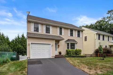 Exterior - 109 Appleton St, Springfield, MA 01108 photo 13 of 15