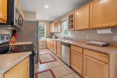 Kitchen - 109 Appleton St, Springfield, MA 01108 photo 4 of 4