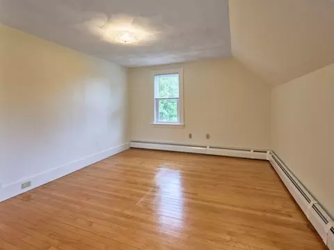 Bedroom - 1903 Main St, Lancaster, MA 01523 photo 3 of 4