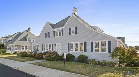 Exterior - 117 Manomet Ave, Hull, MA 02045 photo 1 of 7