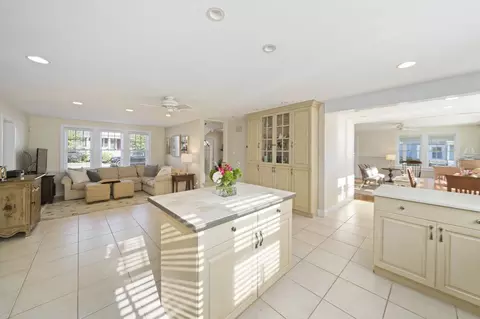 Kitchen - 117 Manomet Ave, Hull, MA 02045 photo 3 of 3