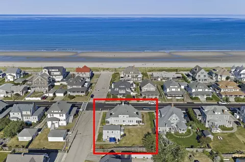 View/Area - 117 Manomet Ave, Hull, MA 02045 photo 1 of 5