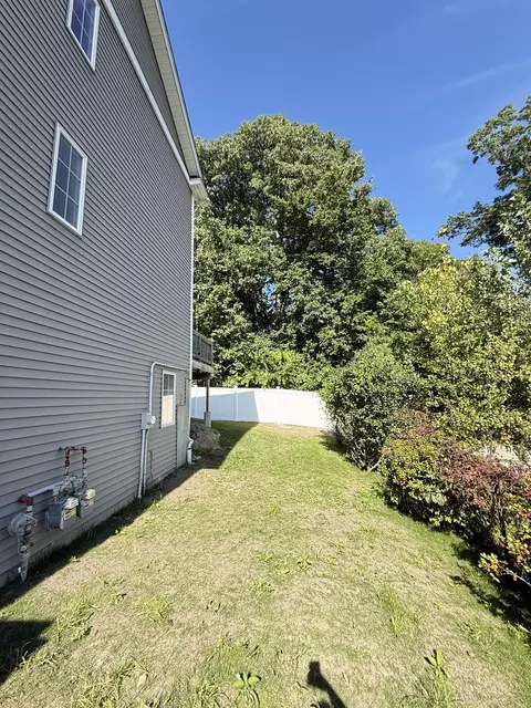 Exterior - 2 Burncoat Hts, Worcester, MA 01606 photo 4 of 13