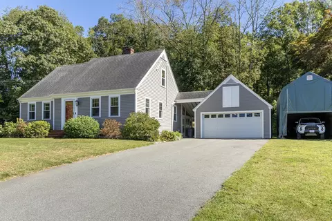 Exterior - 22 Forge Rd, Freetown, MA 02702 photo 5 of 6