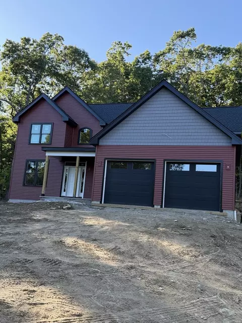 Exterior - 47 Southwick Rd, Sutton, MA 01590 photo 2 of 12