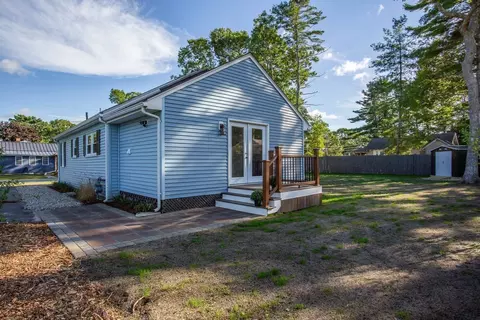 Exterior - 13 Datewood St, Wareham, MA 02571 photo 5 of 5