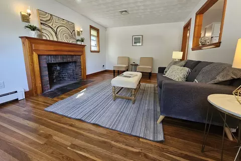 Living - 11 Tuttle Ln, Saugus, MA 01906 photo 2 of 2
