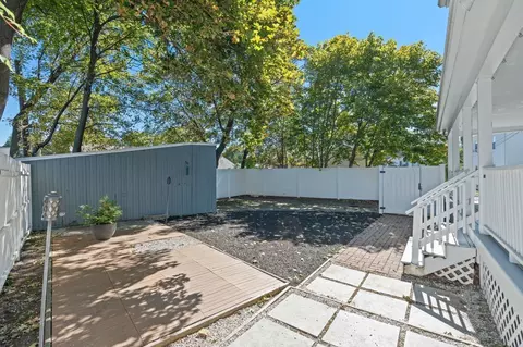 Exterior - 29 Myrtle St, Dedham, MA 02026 photo 4 of 6