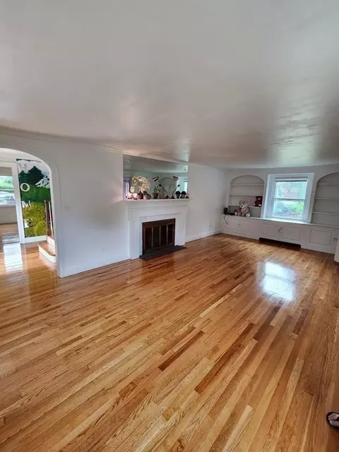 Living - 203 Burncoat St, Worcester, MA 01606 photo 6 of 6