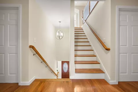 Entry Way - 89 Devir St, Malden, MA 02148 photo 1 of 3