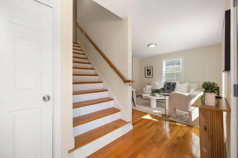 Entry Way - 89 Devir St, Malden, MA 02148 photo 3 of 3
