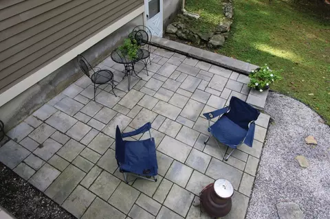 Exterior - 32 Sibley Rd, Sutton, MA 01590 photo 2 of 5
