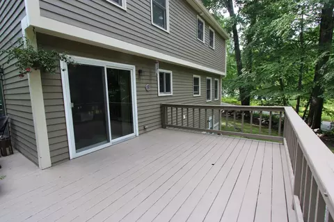 Exterior - 32 Sibley Rd, Sutton, MA 01590 photo 3 of 5