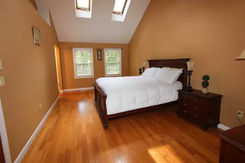 Bedroom - 32 Sibley Rd, Sutton, MA 01590 photo 1 of 3
