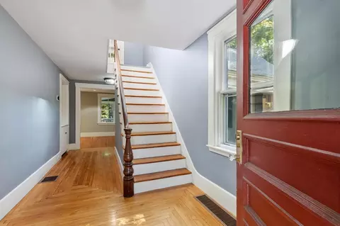 Entry Way - 517 Main St, Acton, MA 01720 photo 4 of 5