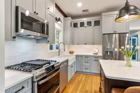 Kitchen - 517 Main St, Acton, MA 01720 photo 3 of 5