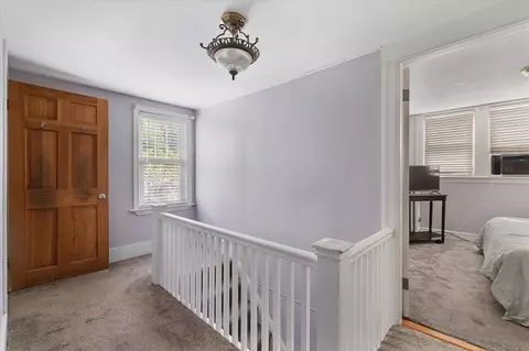 Entry Way - 22 Oneida, Worcester, MA 01606 photo 4 of 5