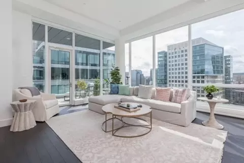 22 Liberty Dr #PH1G, Boston, MA 02210