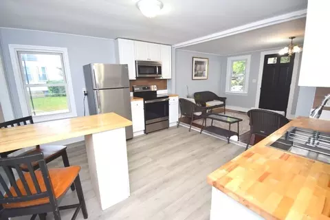 Kitchen - 433 Putnam Hill Rd, Sutton, MA 01590 photo 3 of 4