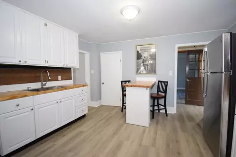 Kitchen - 433 Putnam Hill Rd, Sutton, MA 01590 photo 4 of 4