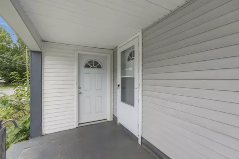 Exterior - 132 Gilbert Ave, Springfield, MA 01119 photo 6 of 11