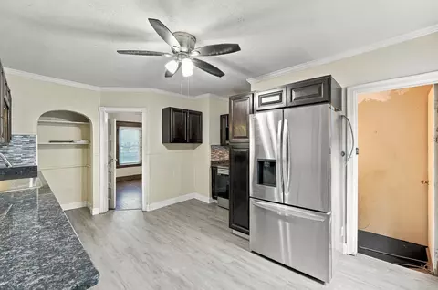 Entry Way - 132 Gilbert Ave, Springfield, MA 01119 photo 1 of 5