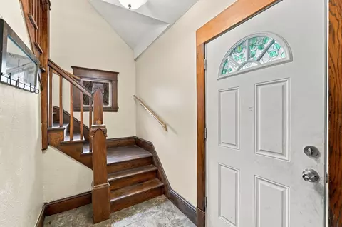 Entry Way - 132 Gilbert Ave, Springfield, MA 01119 photo 3 of 5