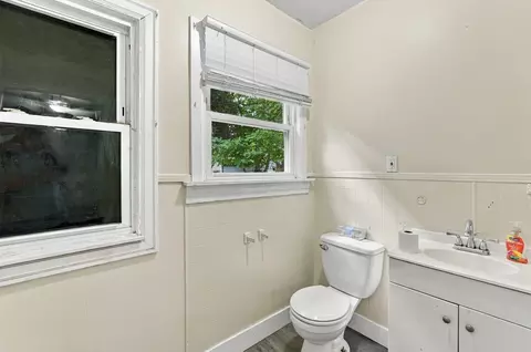 Bath - 132 Gilbert Ave, Springfield, MA 01119 photo 1 of 2