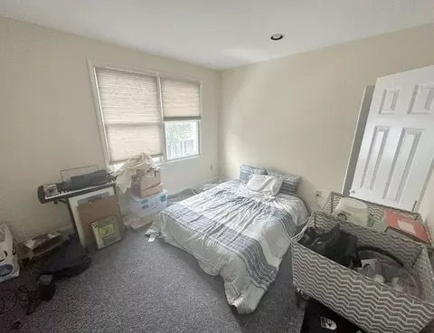 Bedroom - 550 E 3rd St, Boston, MA 02127 photo 1 of 3