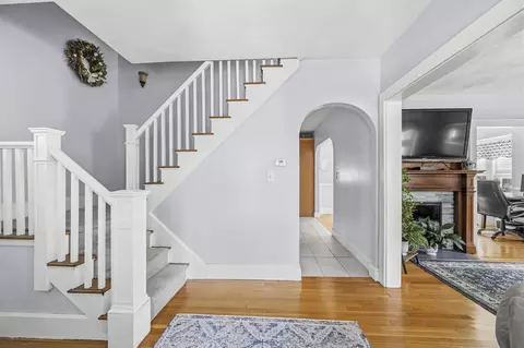 Entry Way - 38 Thornton St, Quincy, MA 02170 photo 1 of 2