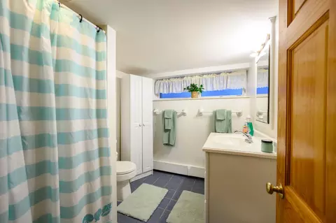 Bath - 38 Thornton St, Quincy, MA 02170 photo 2 of 2