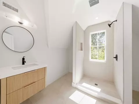 Bath - 373 High Rock St, Needham, MA 02492 photo 9 of 10