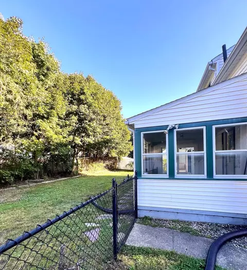 Exterior - 109 Pilgrim, Springfield, MA 01118 photo 9 of 10
