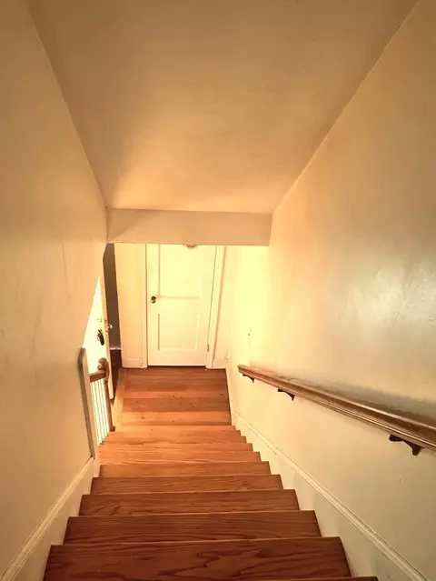 Entry Way - 109 Pilgrim, Springfield, MA 01118 photo 1 of 2