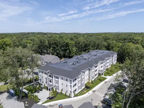 93 Bedford St #110, Lexington, MA 02420