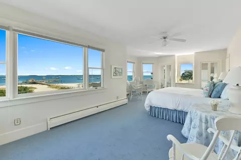 Bedroom - 172 Irving Ave, Barnstable, MA 02647 photo 1 of 8