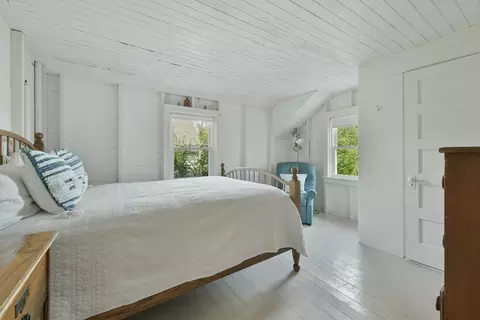 Bedroom - 172 Irving Ave, Barnstable, MA 02647 photo 8 of 8