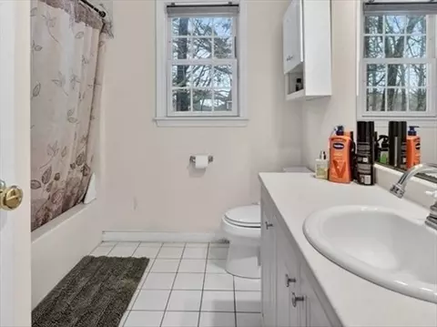 Bath - 1 Knowlton Cir #1, Upton, MA 01568 photo 2 of 2