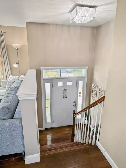 Entry Way - 6 Greenhalge St, Worcester, MA 01604 photo 1 of 2