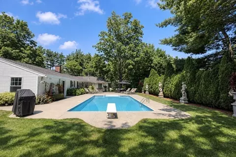Exterior - 4 Temi Rd, Chelmsford, MA 01824 photo 8 of 12